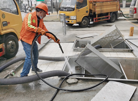 小板镇隔油池清理